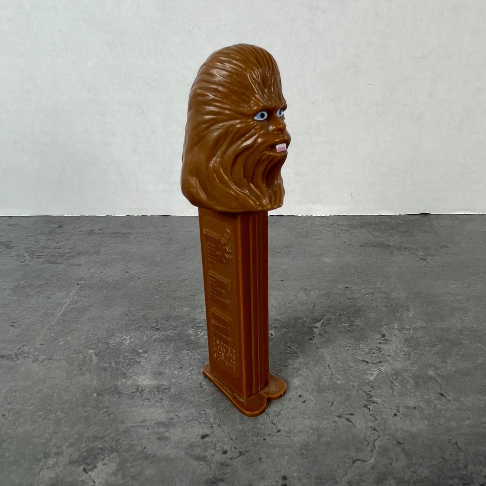 1997 Star Wars Chewbacca PEZ Dispenser Candy Toy Collectible‎ Made in Slovenia